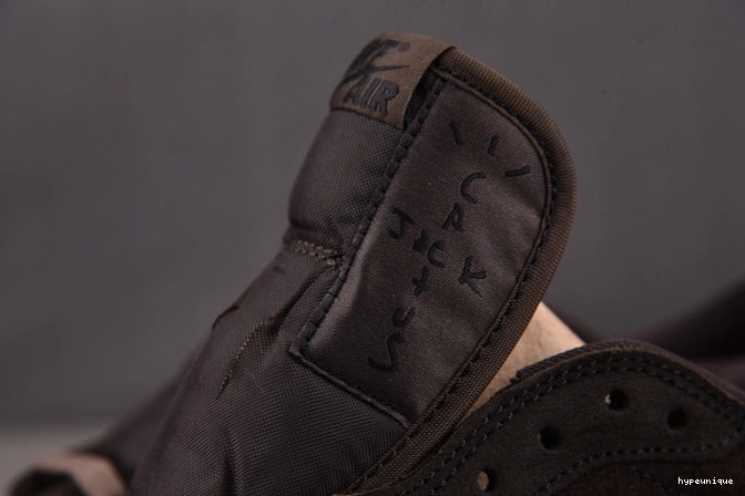 HYPE Velvet 1 DM7866-202 Brown Jordan Low Travis OG x Scott Air 0807